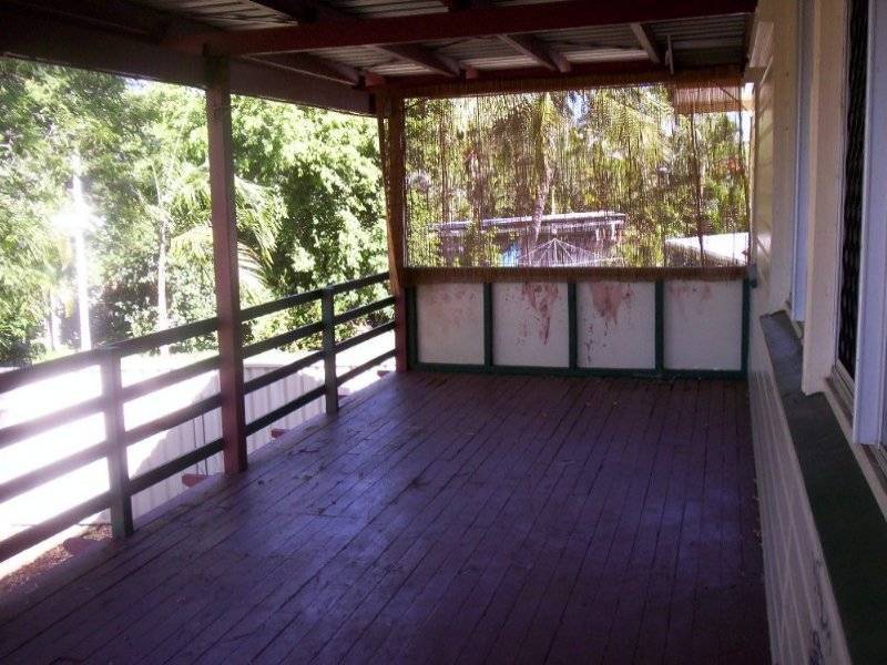 37 Renecol Avenue, Rasmussen QLD 4815