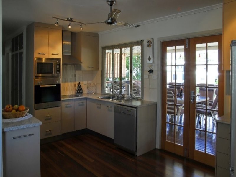 134 Charles Street, Cranbrook QLD 4814