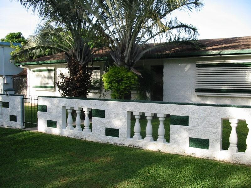 4 Durack Street, Douglas QLD 4814