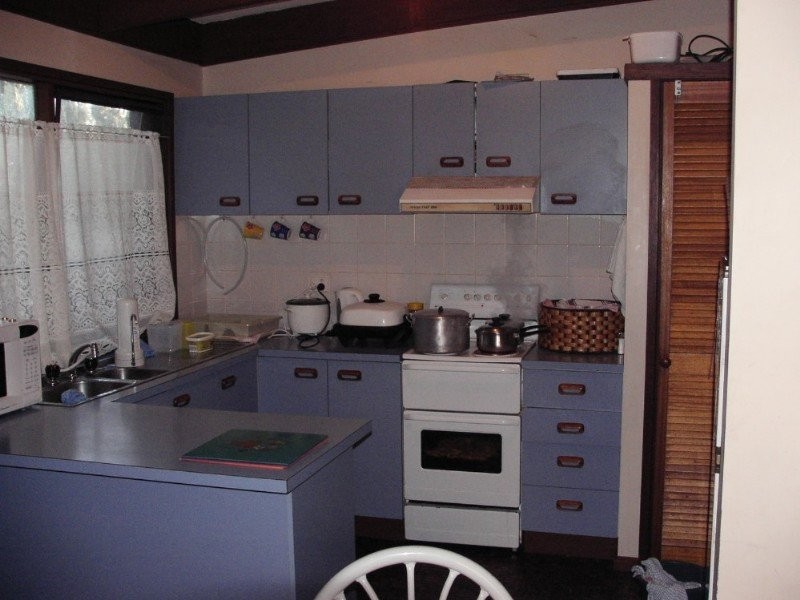 27 Kingston Ave, Pakenham VIC 3810