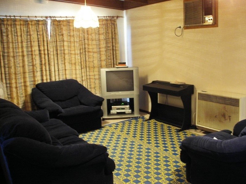 27 Kingston Ave, Pakenham VIC 3810