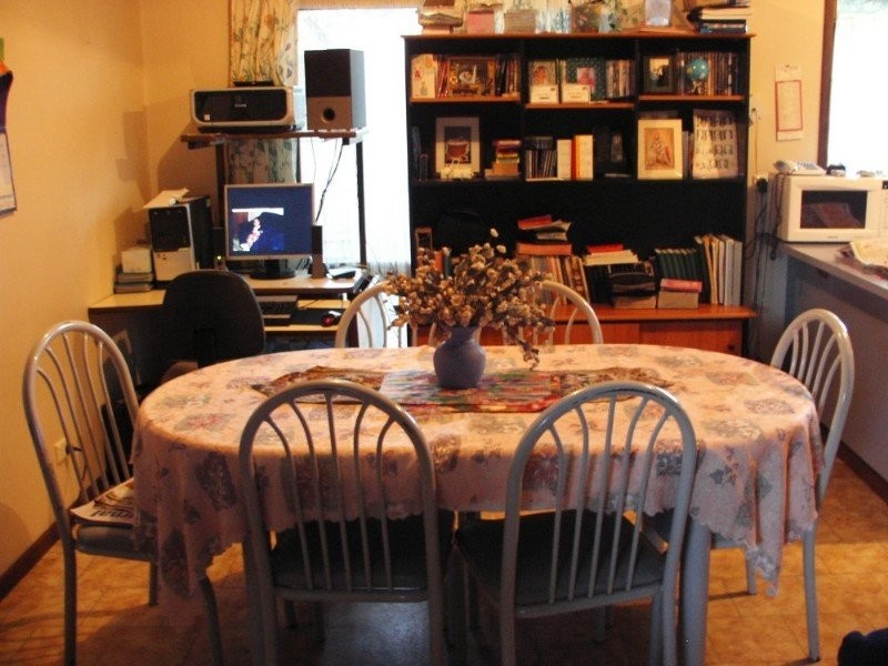 27 Kingston Ave, Pakenham VIC 3810