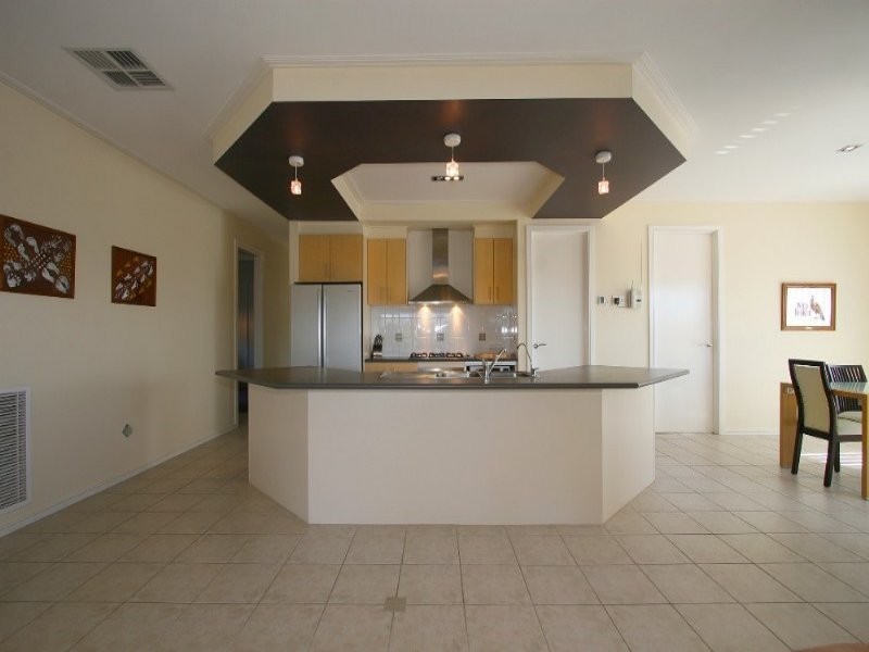 17 Teal Place, Pakenham VIC 3810