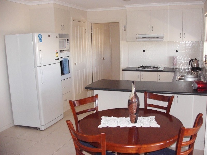 20 Ash Cres, Pakenham VIC 3810