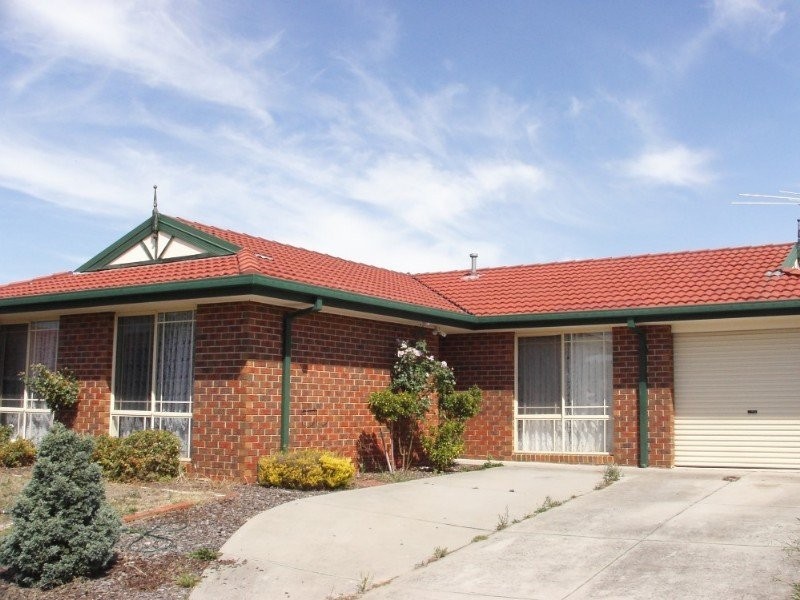 16 Conrad Court, Pakenham VIC 3810