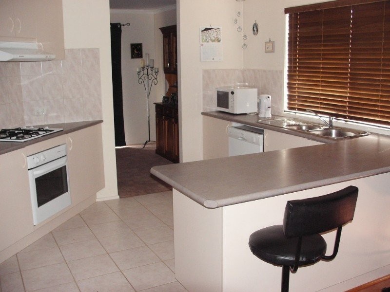 16 Conrad Court, Pakenham VIC 3810