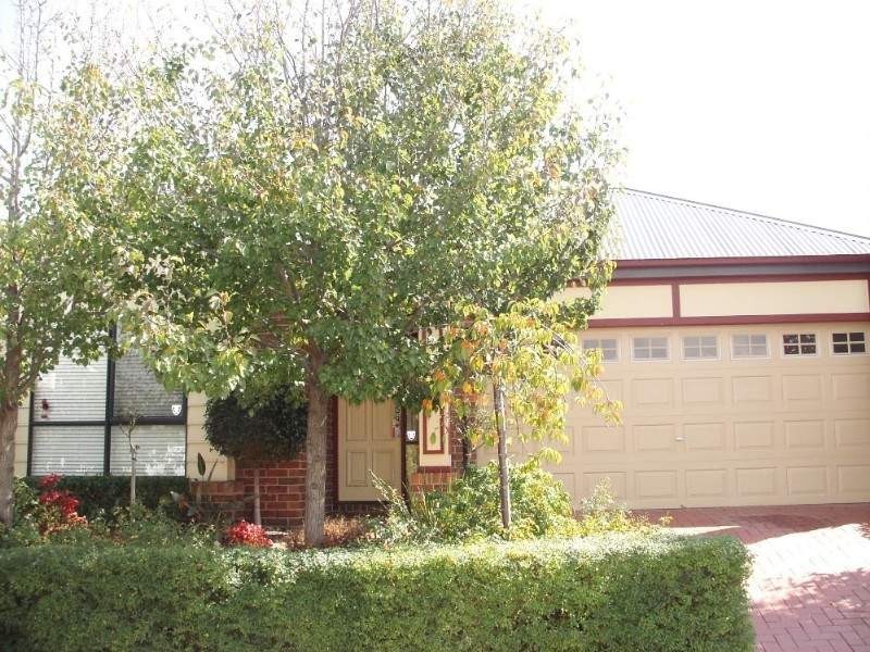 7 Flinders Chase, Pakenham VIC 3810