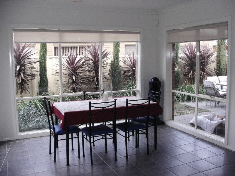 6 Iris Place, Pakenham VIC 3810