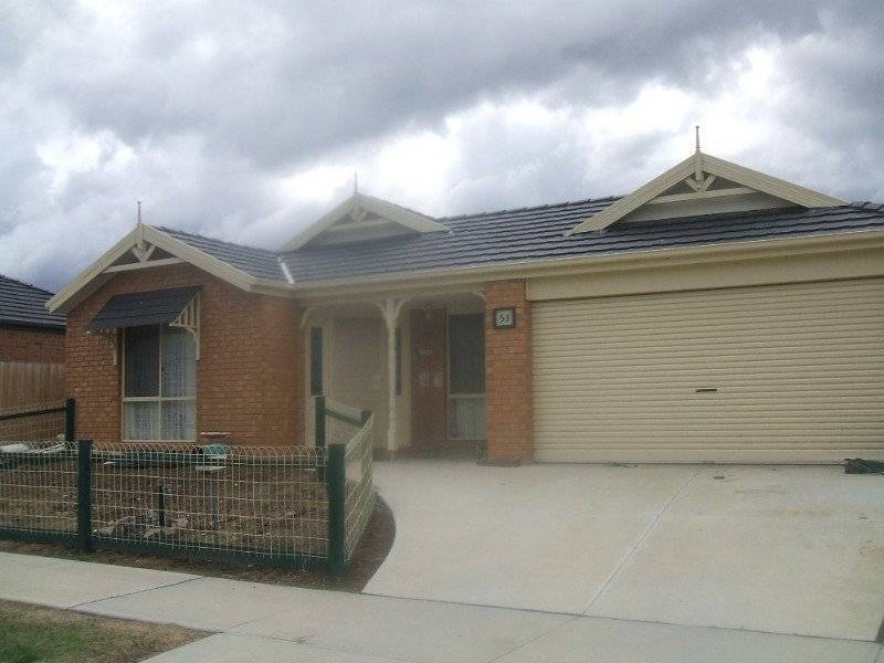 51 Storey Drive, Pakenham VIC 3810
