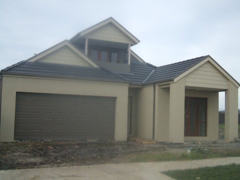 3 Cormorant Parade, Pakenham VIC 3810