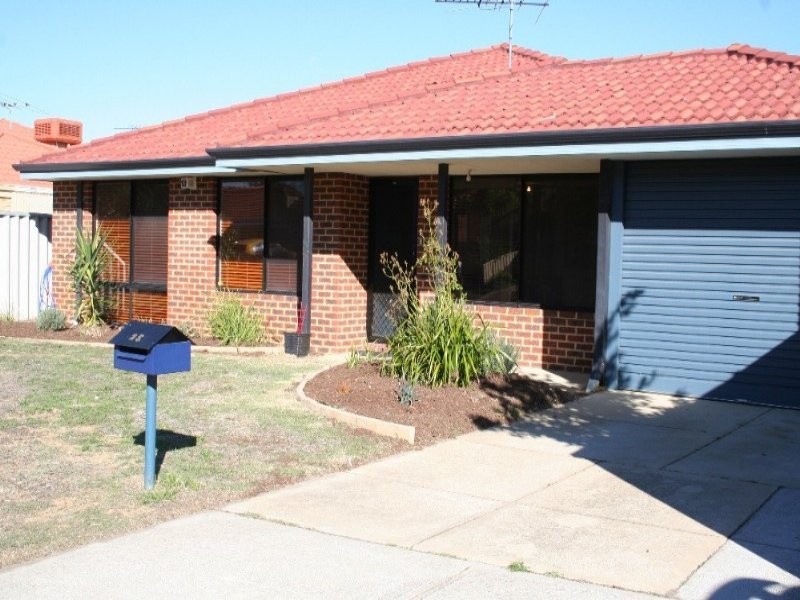 25 Bottrill Street, Hamilton Hill WA 6163