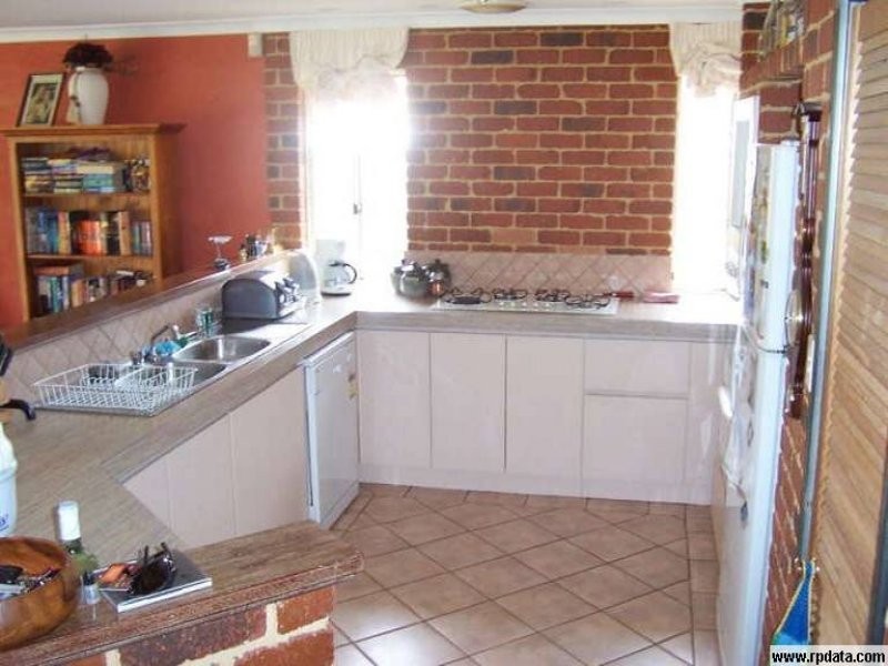 12 Watercress Gardens, Spearwood WA 6163