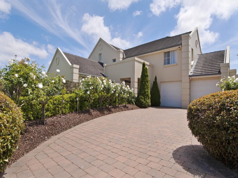 4 The Greenway, Duffys Forest NSW 2084