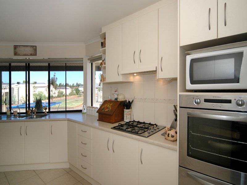 14 Fradd Court, Angle Vale SA 5117