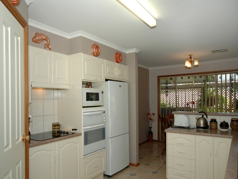 3 Bruce Rundle Drive, Williamstown SA 5351