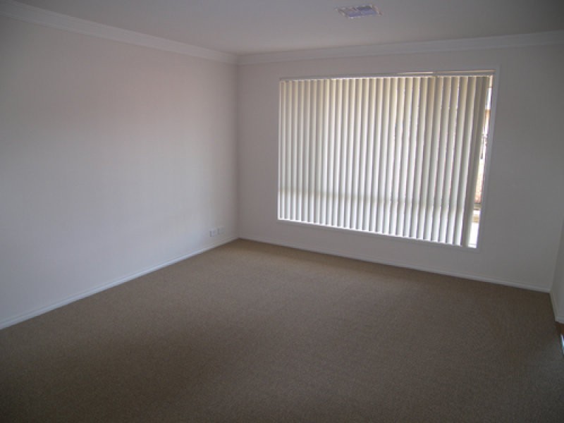 10 Challen Court, Evanston Park SA 5116