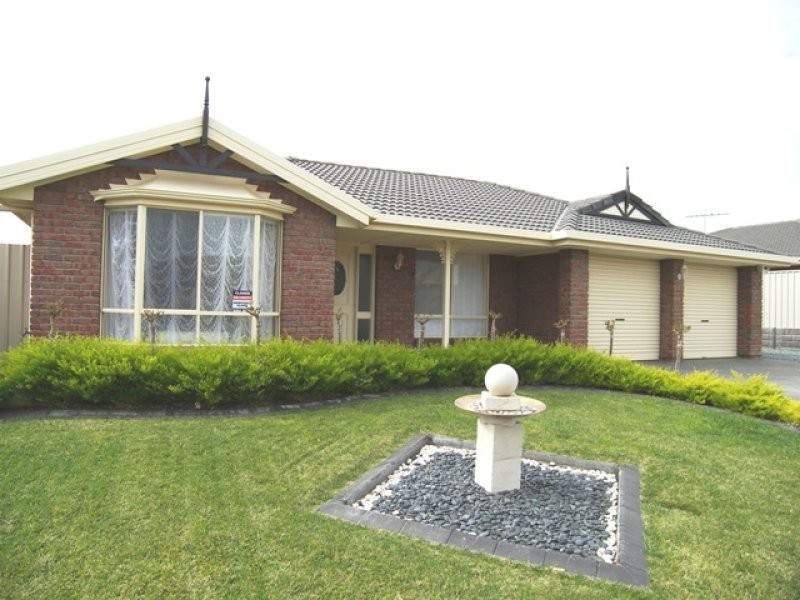 2 Bombardieri Court, Evanston Park SA 5116