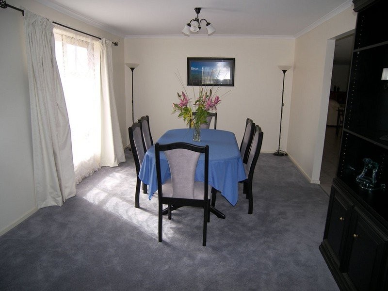 2 Bombardieri Court, Evanston Park SA 5116