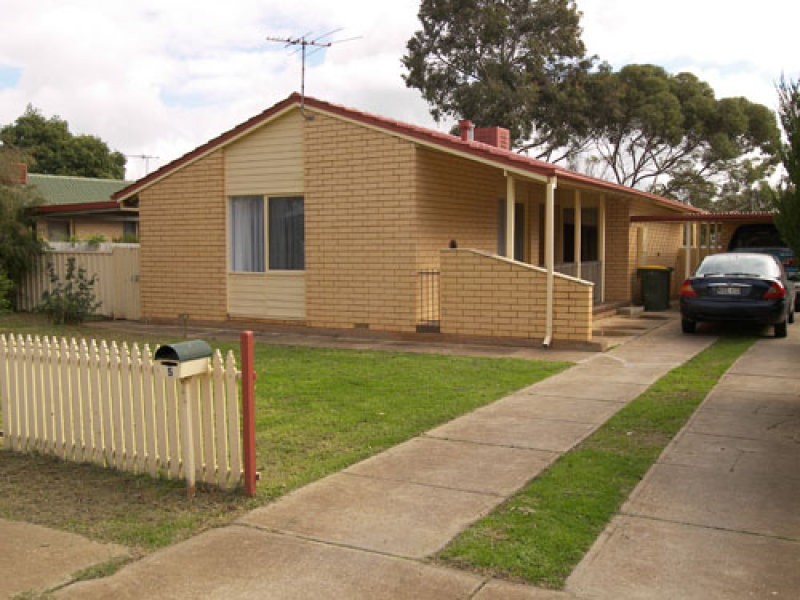 5 Alawoona Road, Munno Para SA 5115