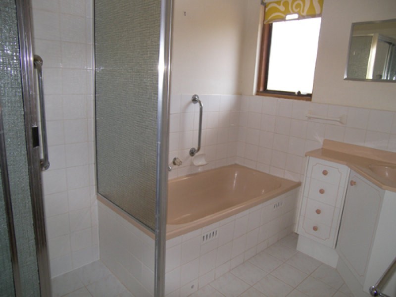 33 St Albans Road, Evanston Park SA 5116