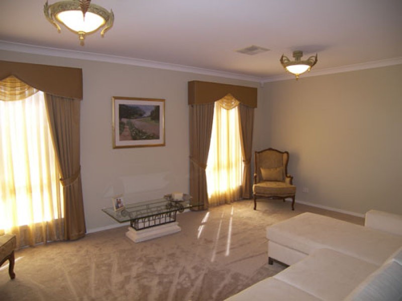 19 Selway Place, Evanston Park SA 5116