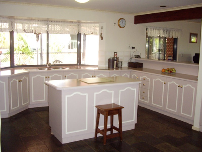 7 Smart Court, Evanston Park SA 5116