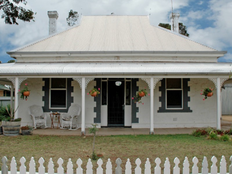 26 Main Street, Owen SA 5460