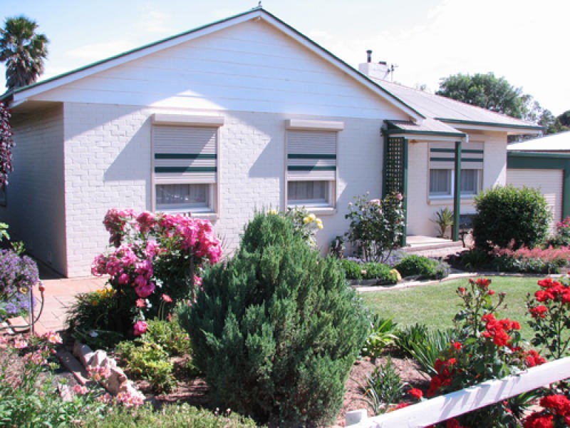 4 Hambour Avenue, Eudunda SA 5374