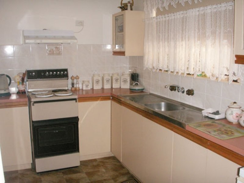 13 Hindmarsh Boulevard, Evanston Gardens SA 5116