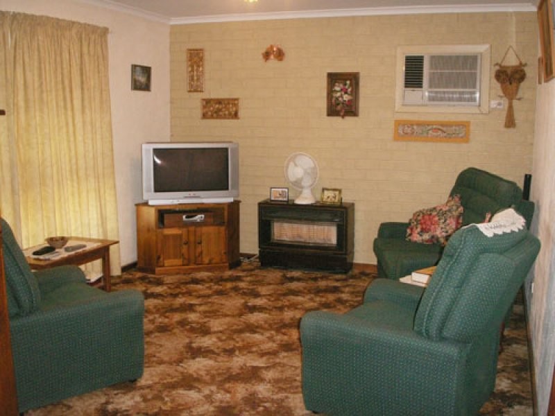 13 Hindmarsh Boulevard, Evanston Gardens SA 5116