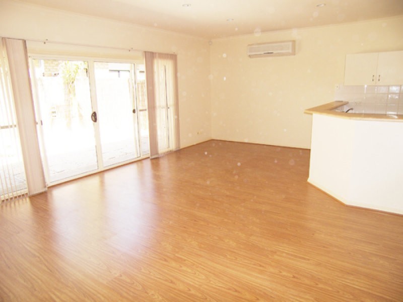 9 Beechwood Avenue, Mawson Lakes SA 5095