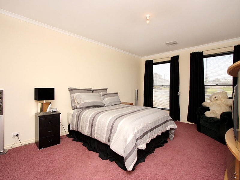 38 Osprey Parade, Hewett SA 5118