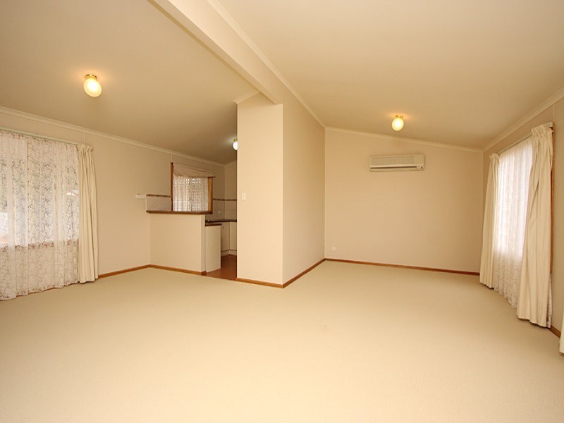7 Trim Crescent, Evanston Park SA 5116