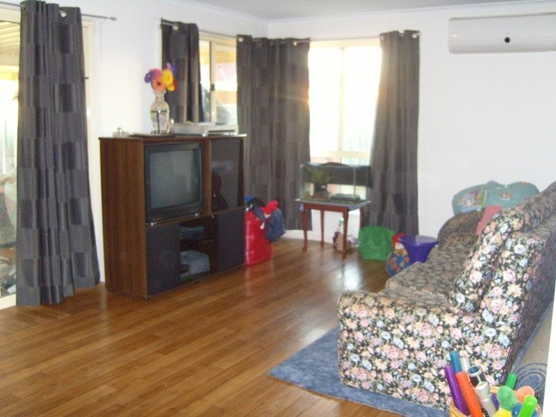 27 Barnet Road, Evanston SA 5116