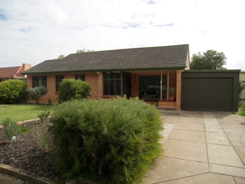 32 Prunus Avenue, Elizabeth Vale SA 5112