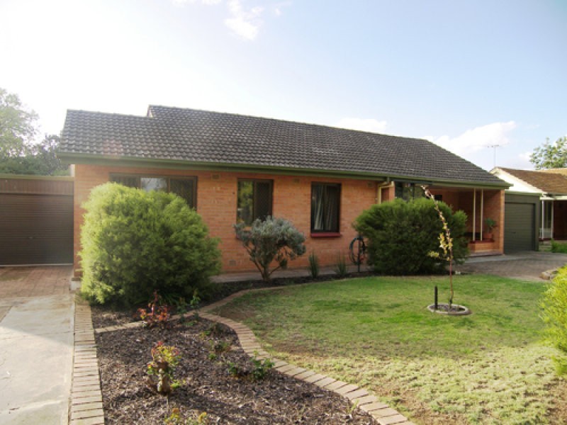 32 Prunus Avenue, Elizabeth Vale SA 5112