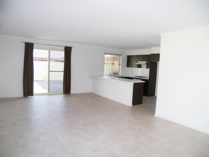 10D Couche Street, Willaston SA 5118