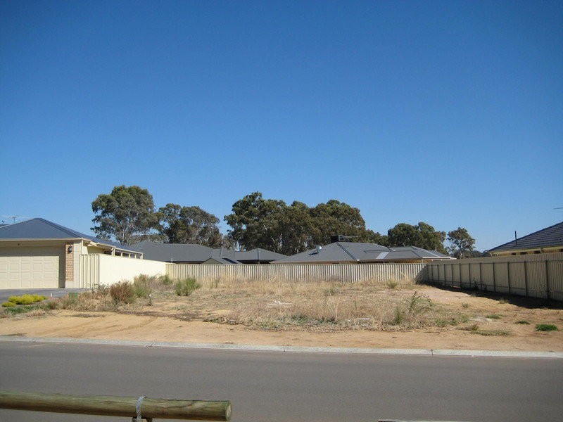 Lot 4 Ian Ross Drive, Williamstown SA 5351