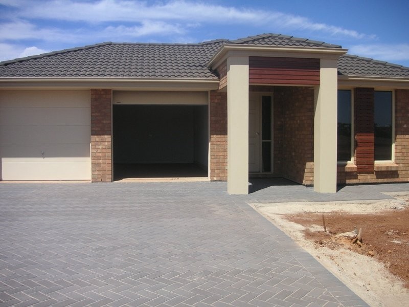 53 Lakeside Drive, Andrews Farm SA 5114