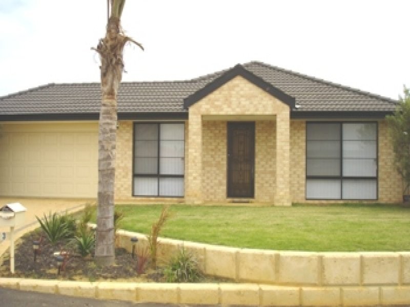 3 Wahn Ave, Waggrakine WA 6530