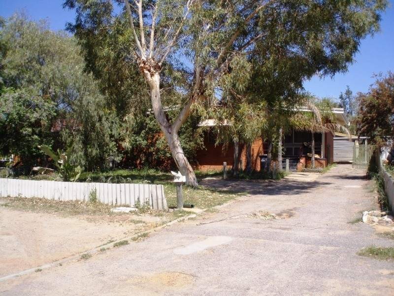 97 Kenny Crescent, Rangeway WA 6530