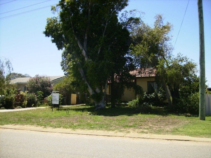 11 Cleopatra St, Utakarra WA 6530