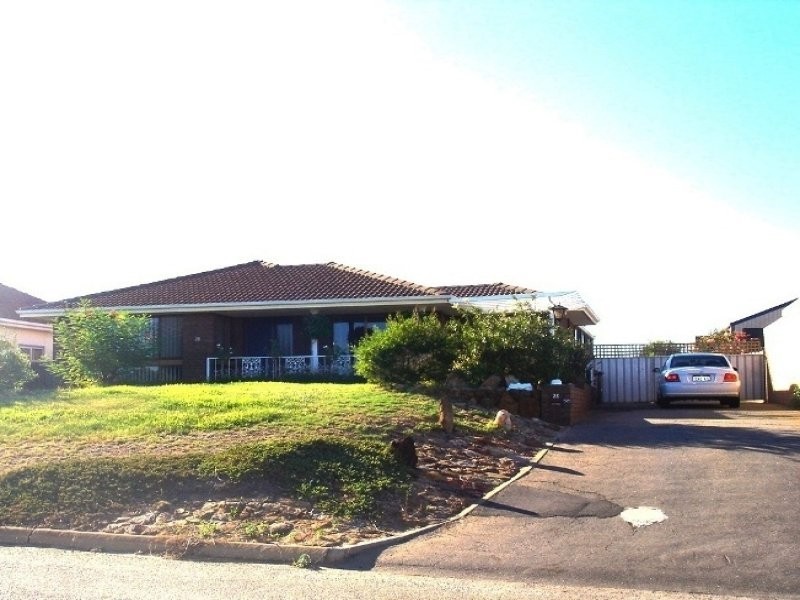 28 Waldeck Street, Geraldton WA 6530