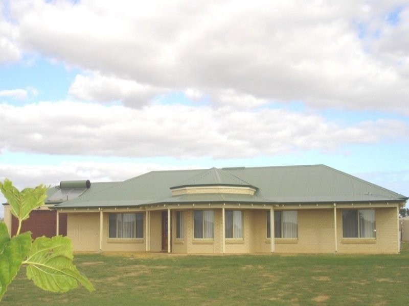 36 Dressage Circle, Deepdale WA 6532