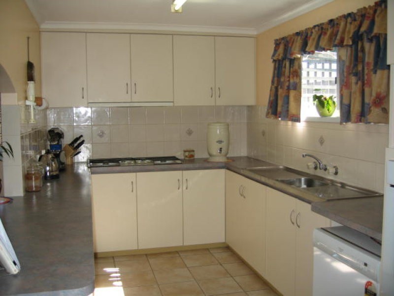 14 Mclaren Way, Spalding WA 6530