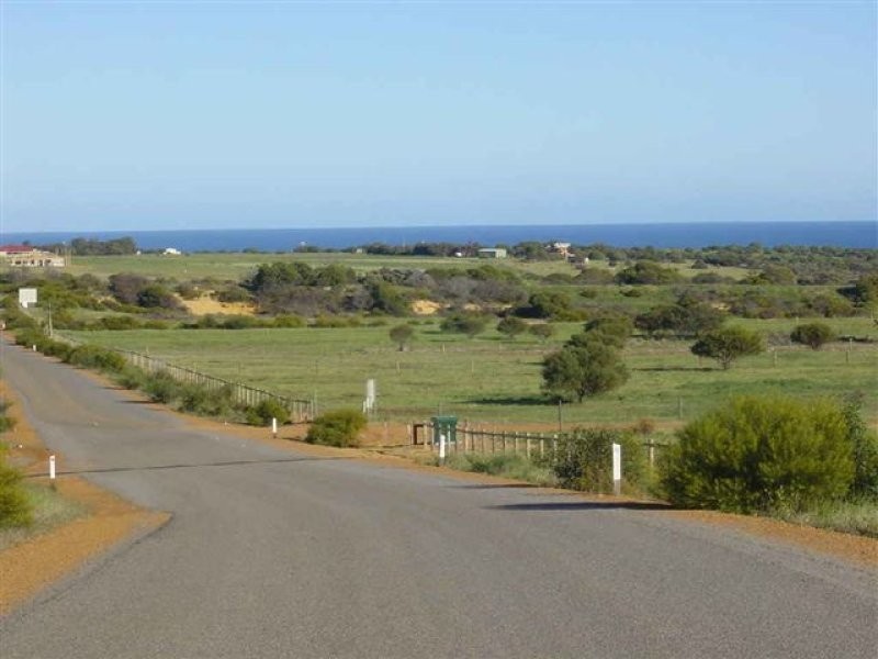 Lot 247 Redcliffe Concourse, White Peak WA 6532