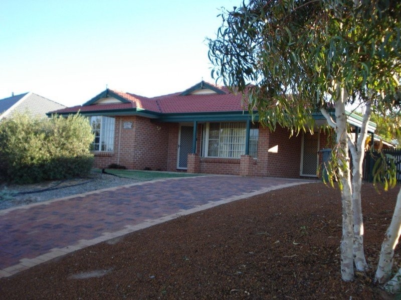 9 Hill View, Geraldton WA 6530