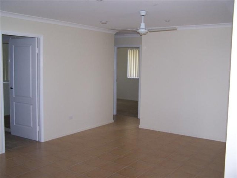 33 Cania Way, Gladstone QLD 4680