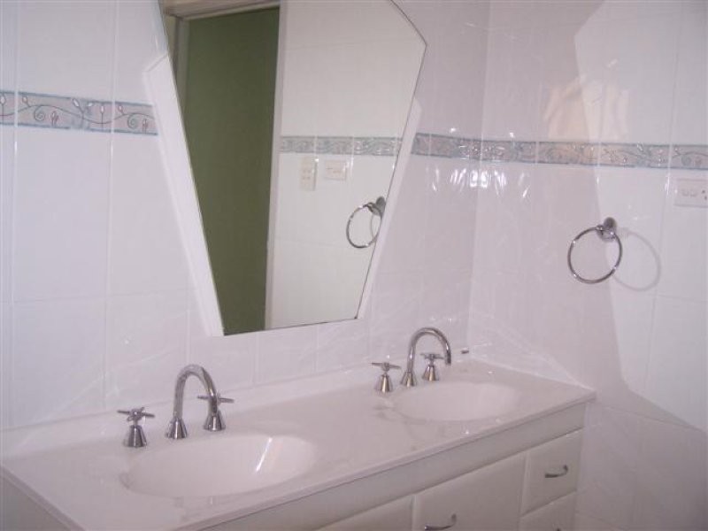 4 Clark Street, Gladstone QLD 4680