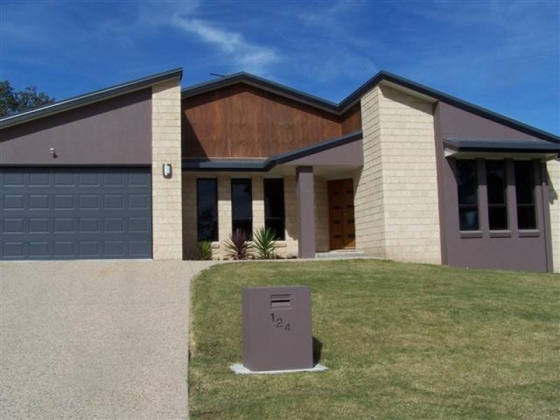 124 Dixon Drive, Gladstone QLD 4680